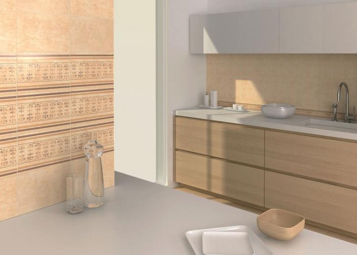 Дизайн отделки интерьера кухни в светлых тонах. Плитка Kerama Marazzi. Римская коллекция