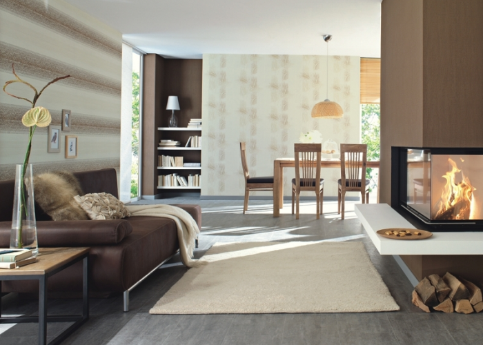 Дизайн модного интерьера комнаты в светло-коричневом цвете. Обои фирмы Rasch